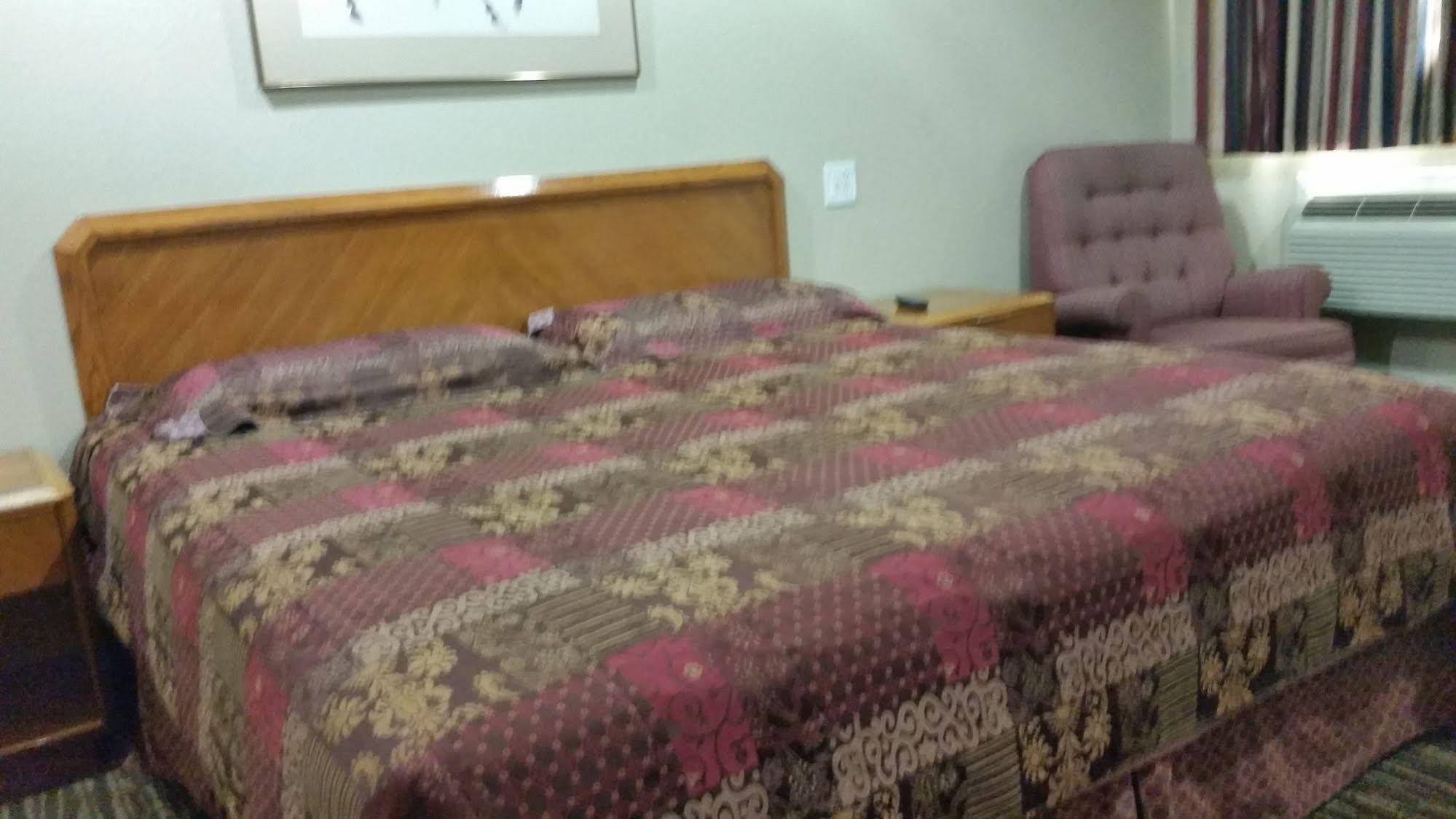 Kings Inn Motel Paris