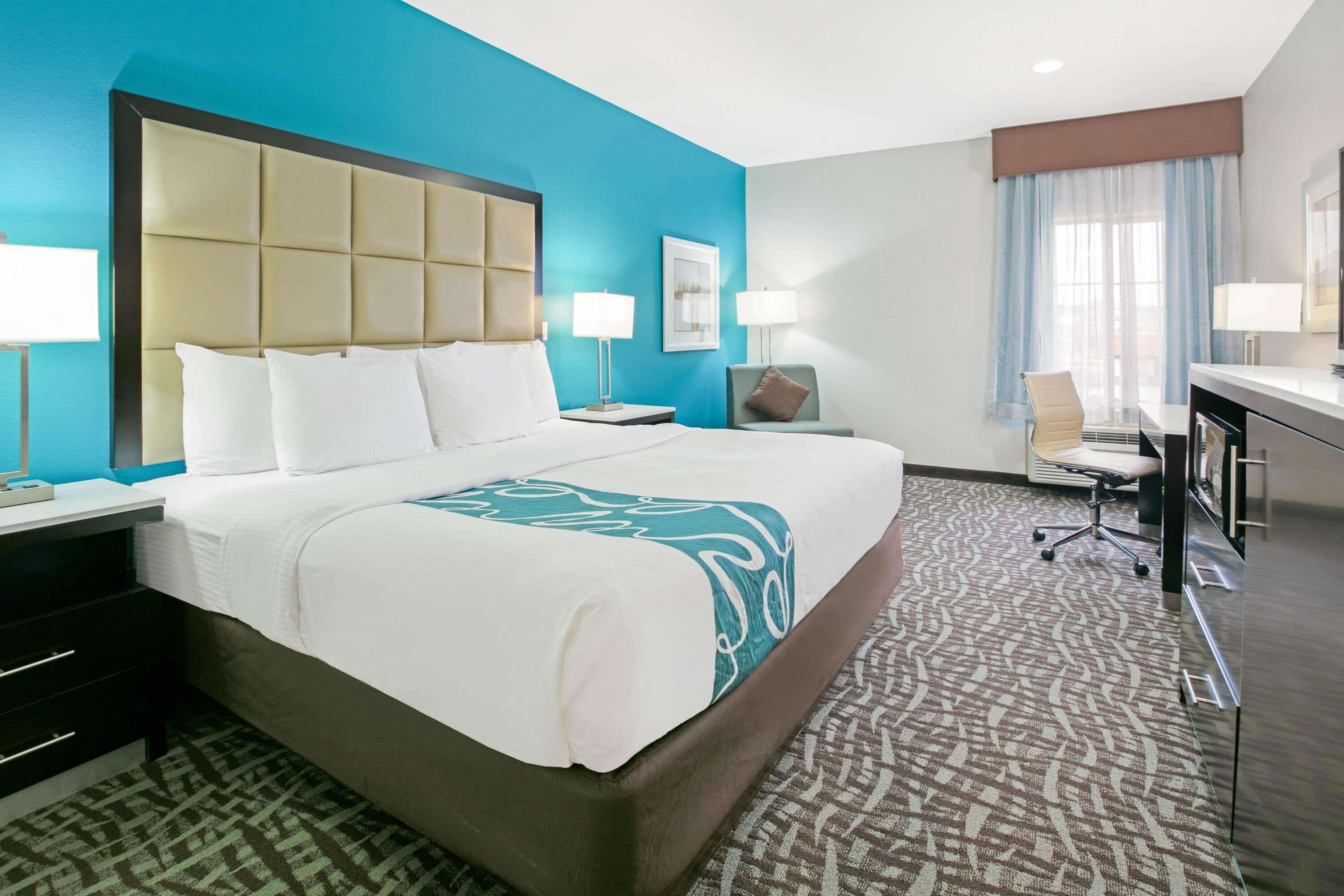 La Quinta Inn & Suites by Wyndham Paris