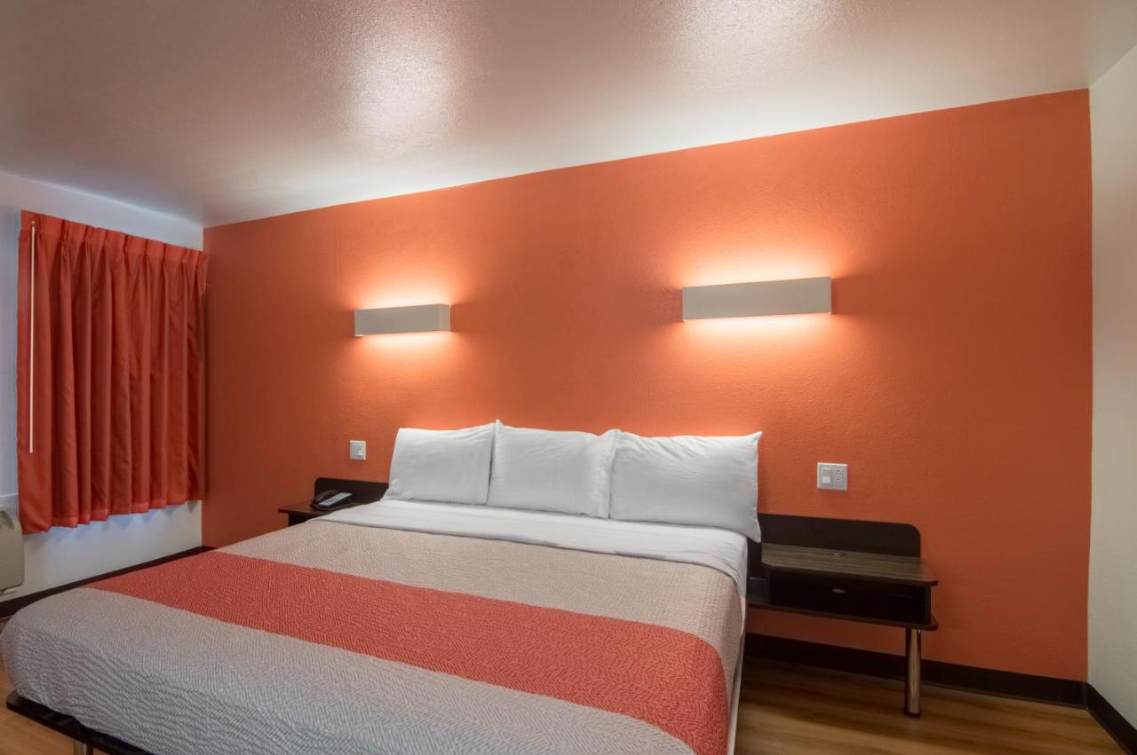 Motel 6 Paris Tx