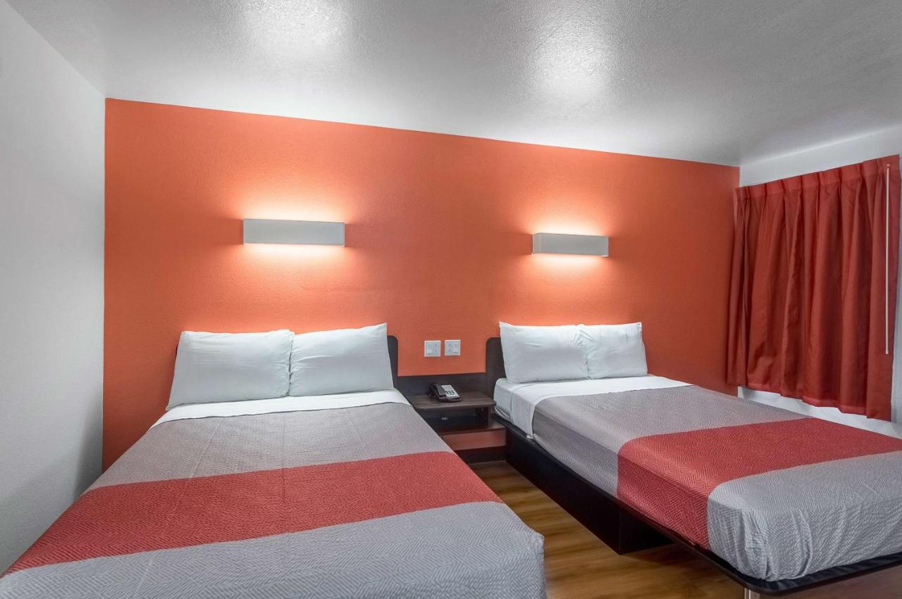 Motel 6 Paris Tx
