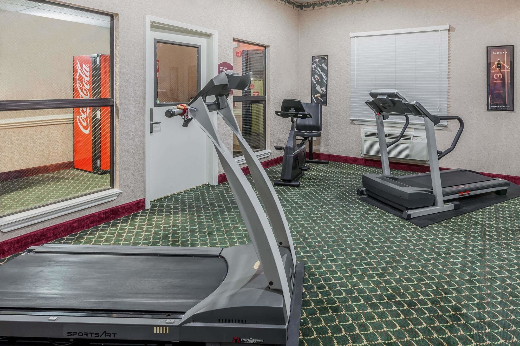 Days Inn & Suites by Wyndham Pasadena