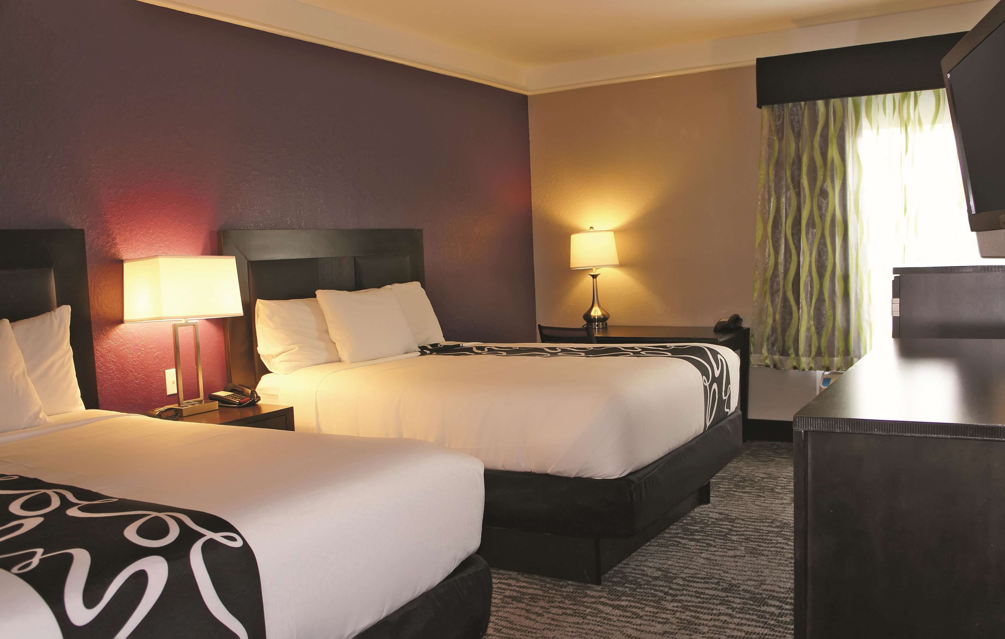 La Quinta Inn & Suites by Wyndham Pearland - Houston South
