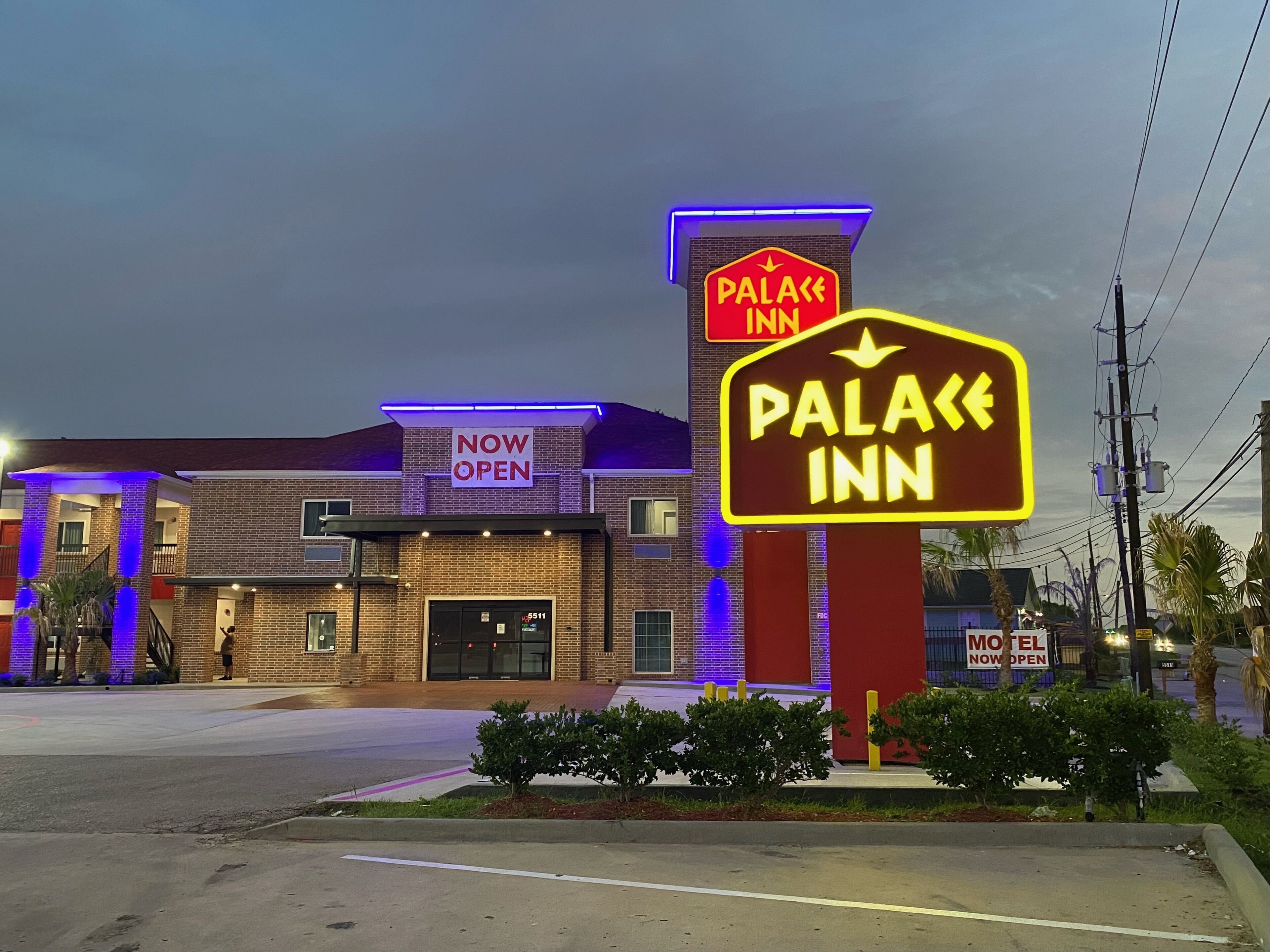 Palace Inn Arcola