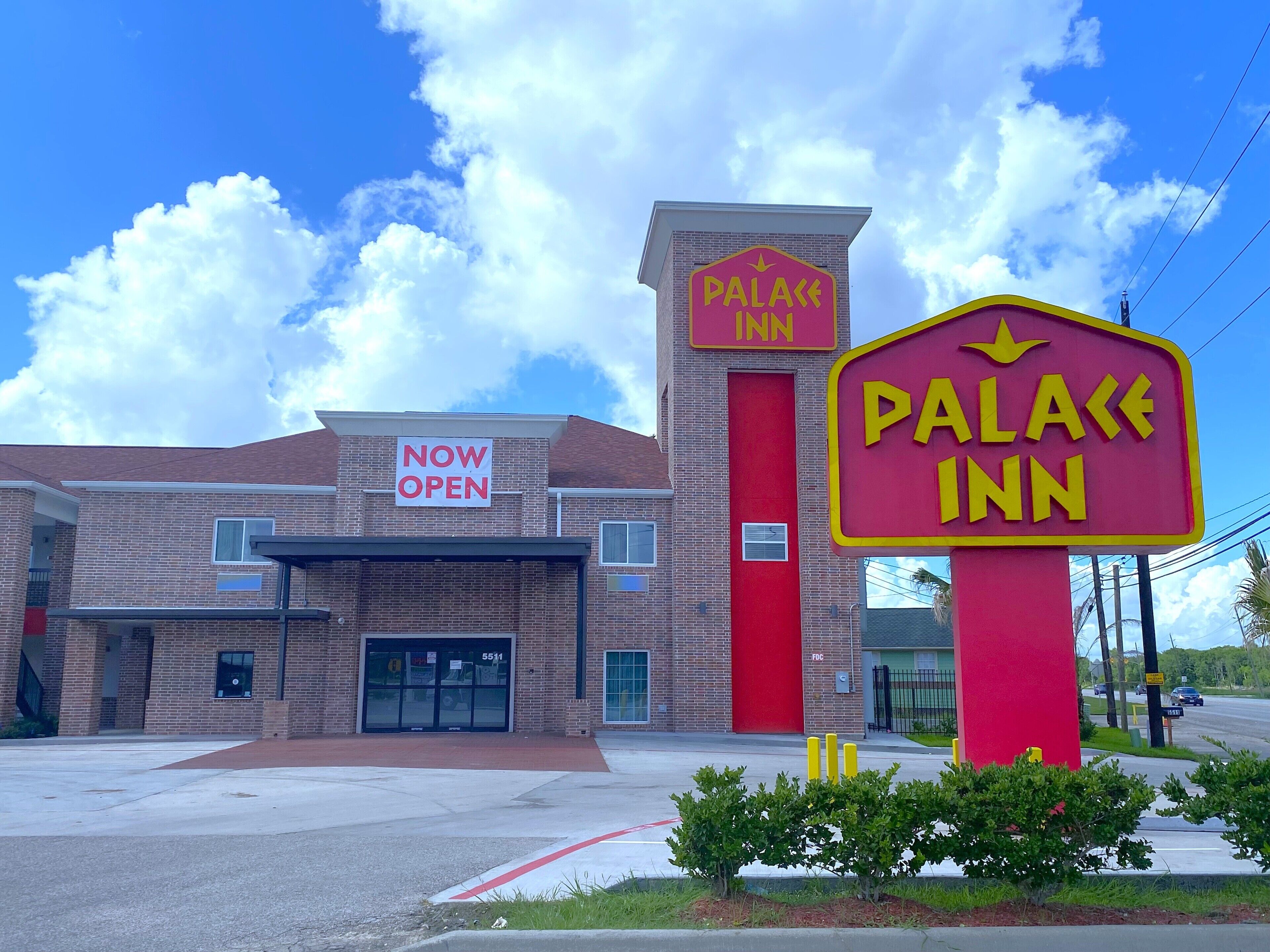 Palace Inn Arcola