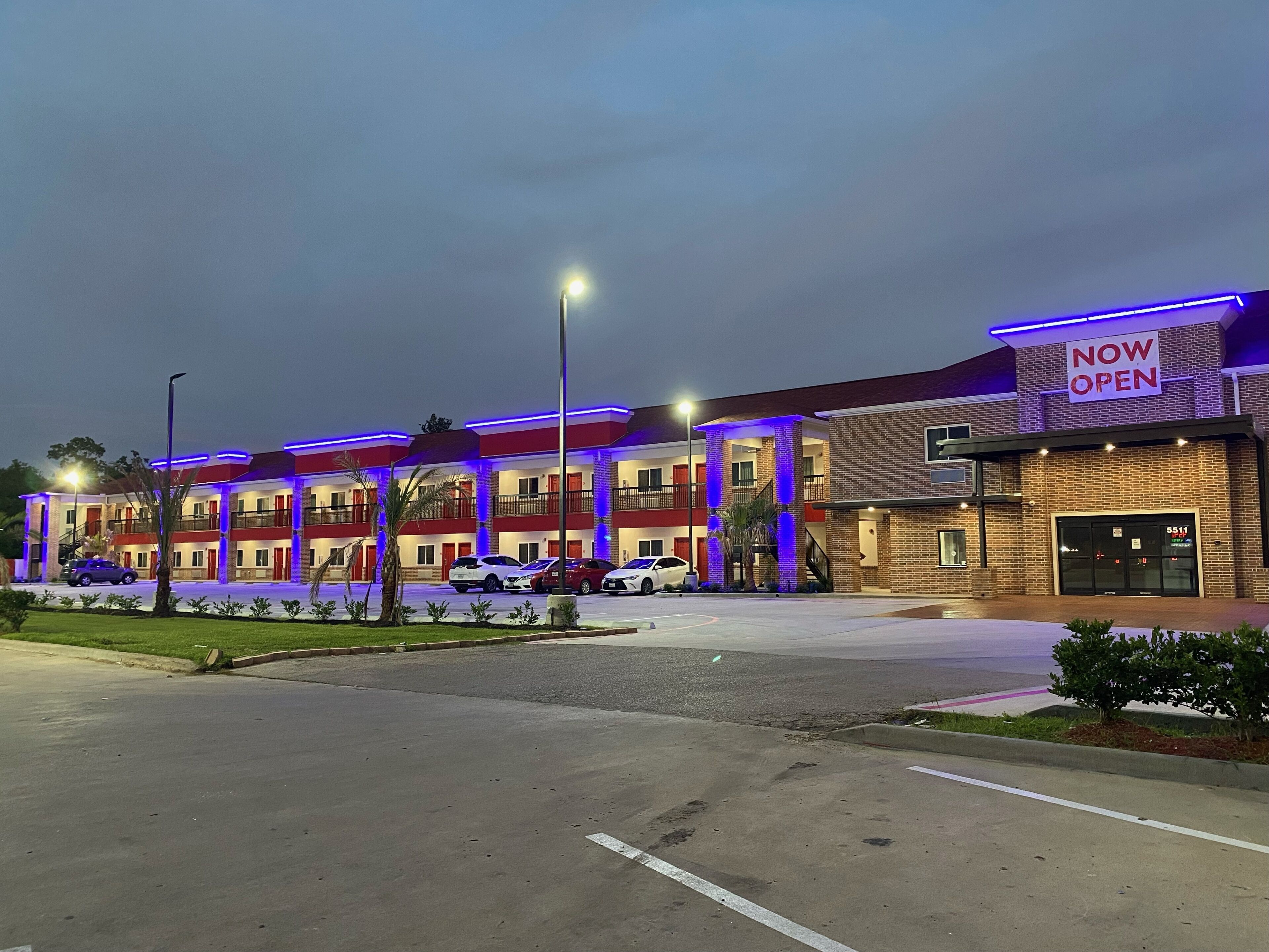 Palace Inn Arcola