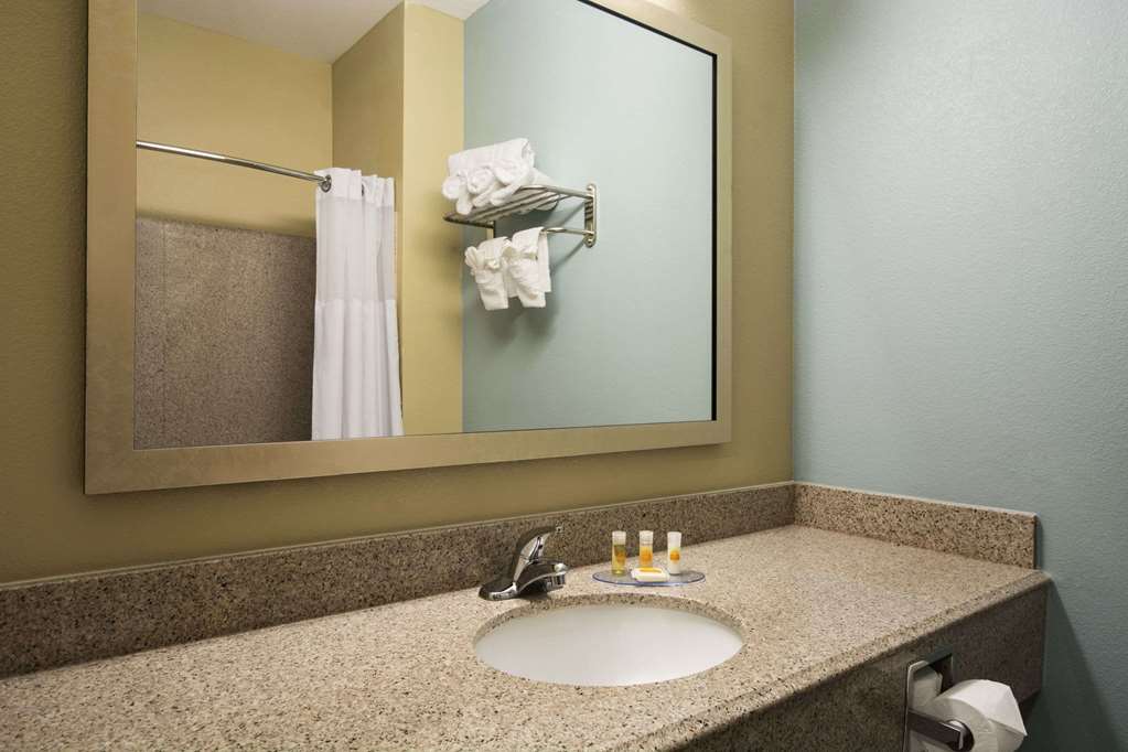 Horizon Inn & Suites - Pearsall
