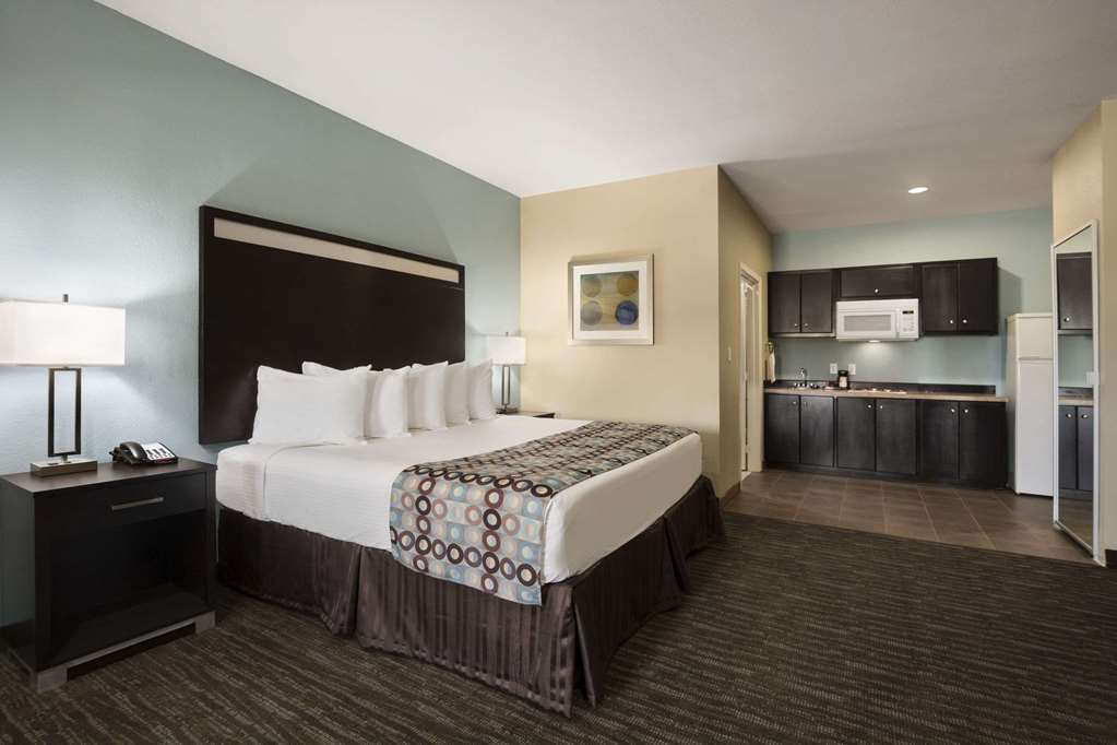 Horizon Inn & Suites - Pearsall