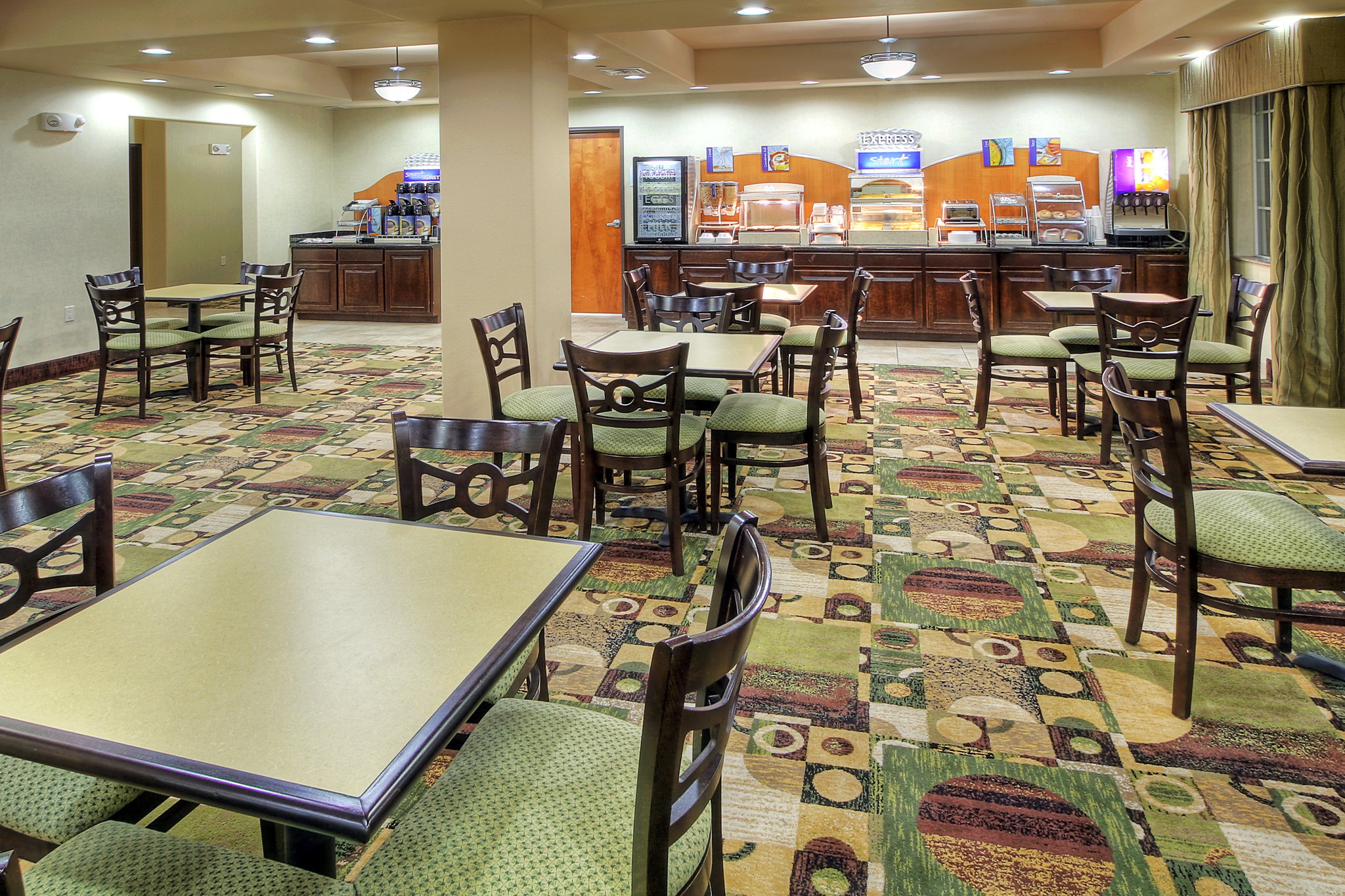 Holiday Inn Express Hotel & Suites Pecos