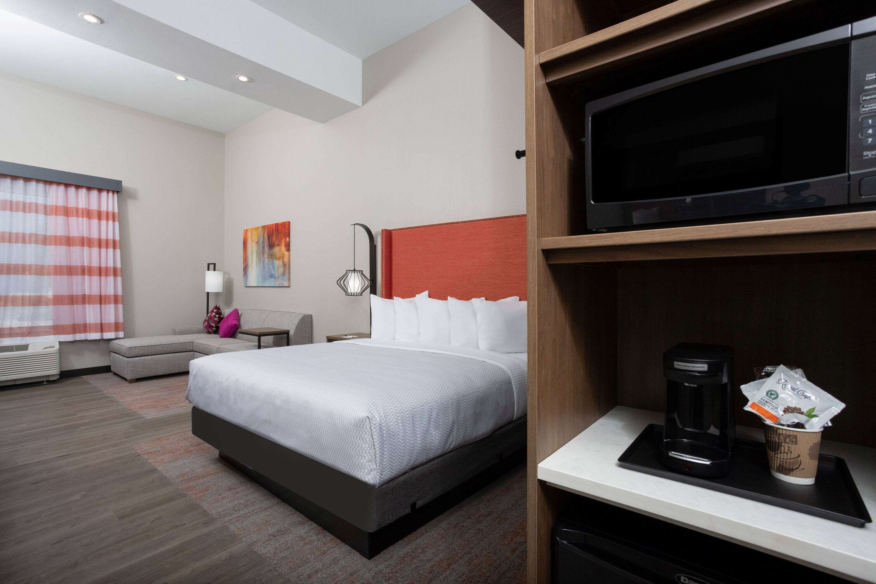 La Quinta Inn & Suites by Wyndham Pflugerville