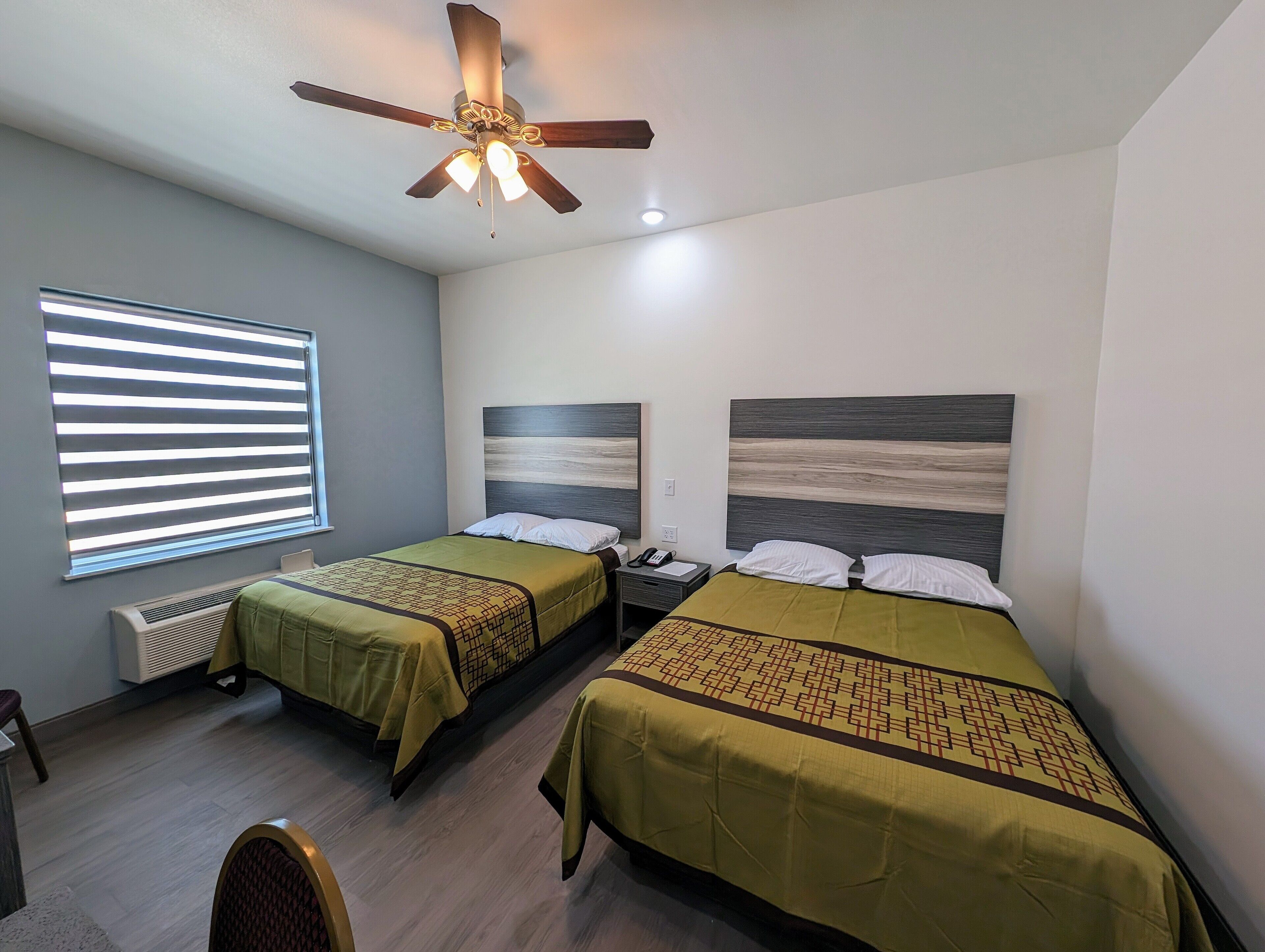 Texas Bungalows Hotel and Hotel Que