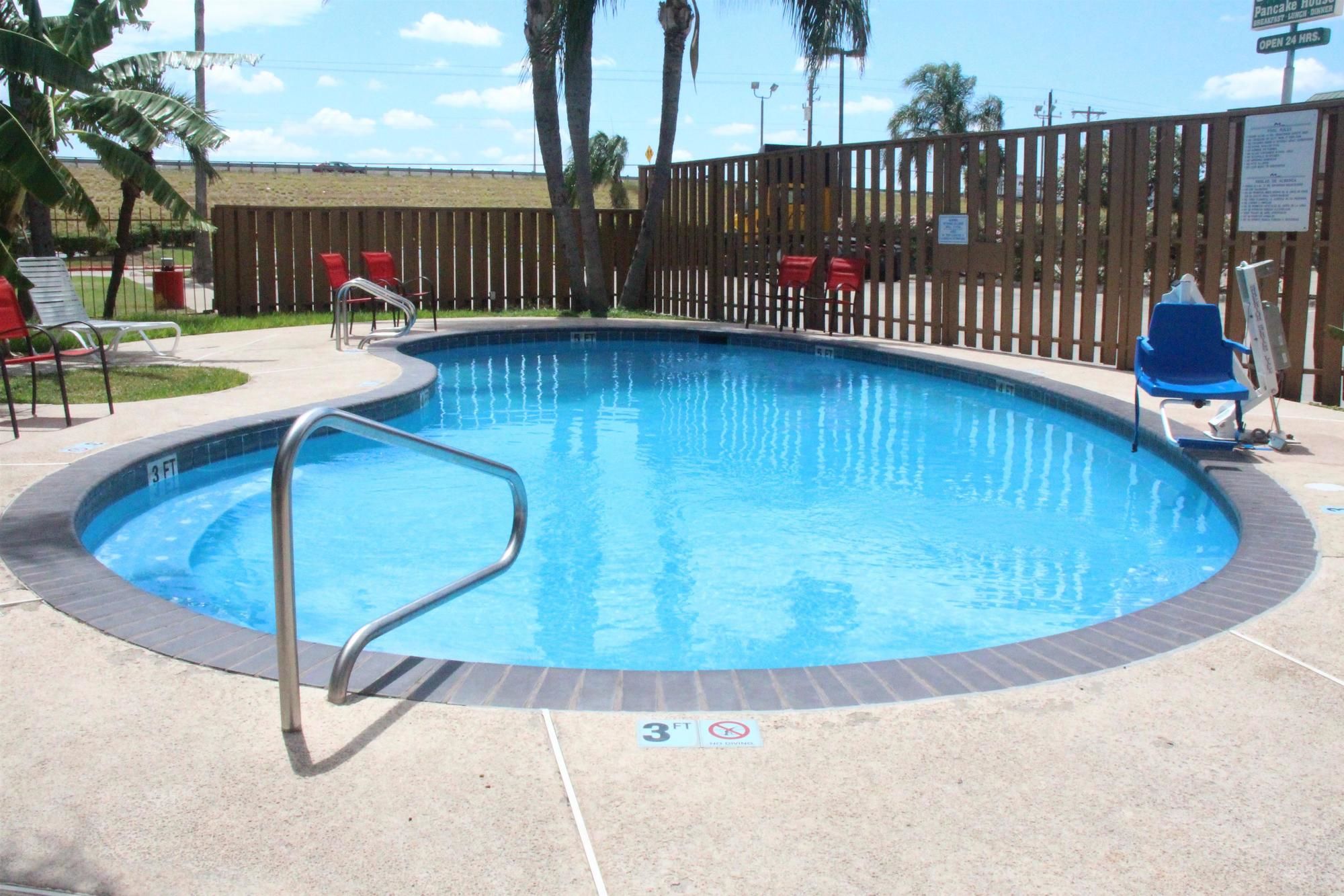 Red Roof Inn Pharr - McAllen