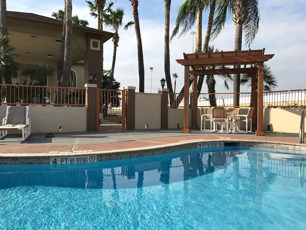 Texas Inn & Suites