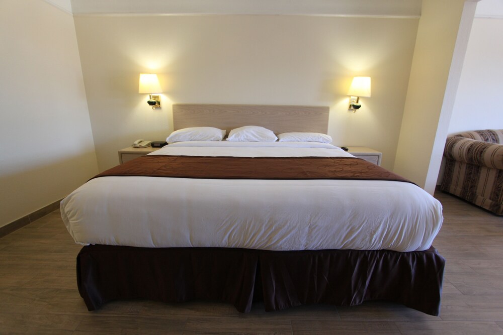 Texas Inn & Suites