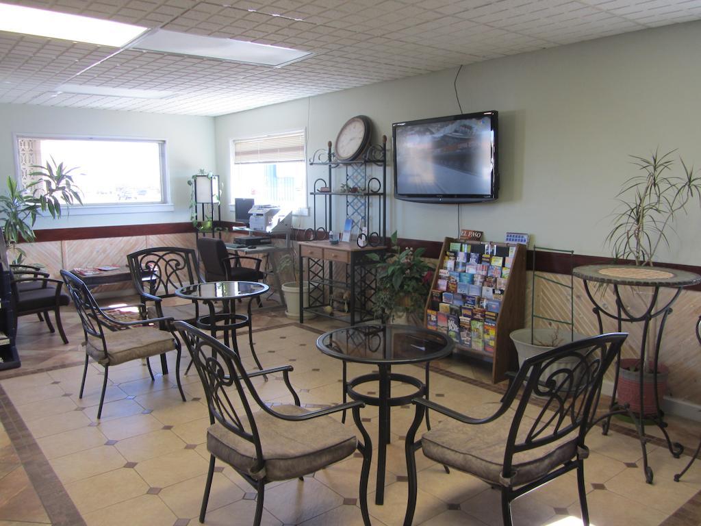 Days Inn by Wyndham Plainview