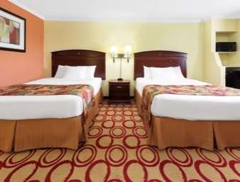 Days Inn by Wyndham Plainview