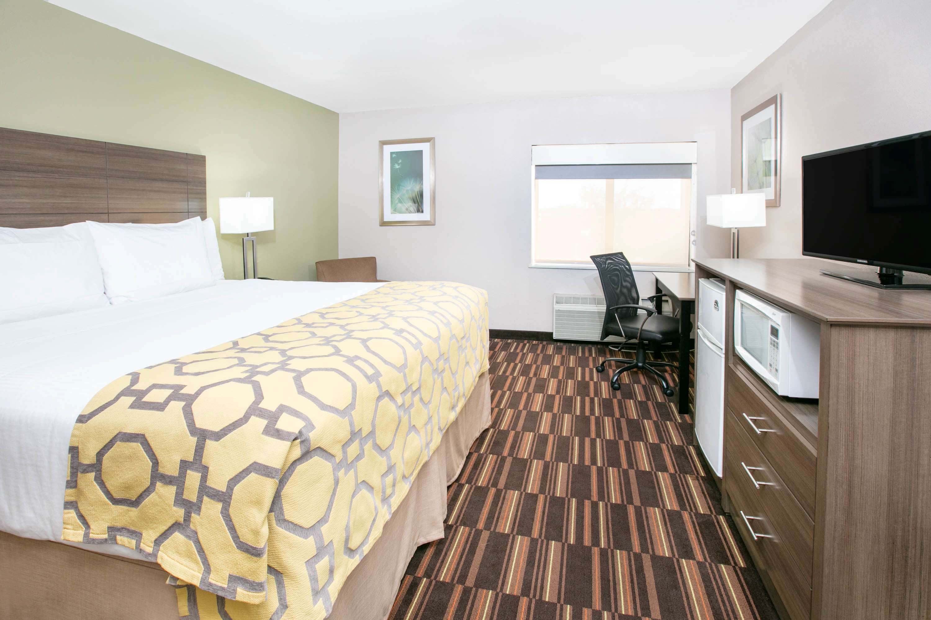 Baymont by Wyndham Plano