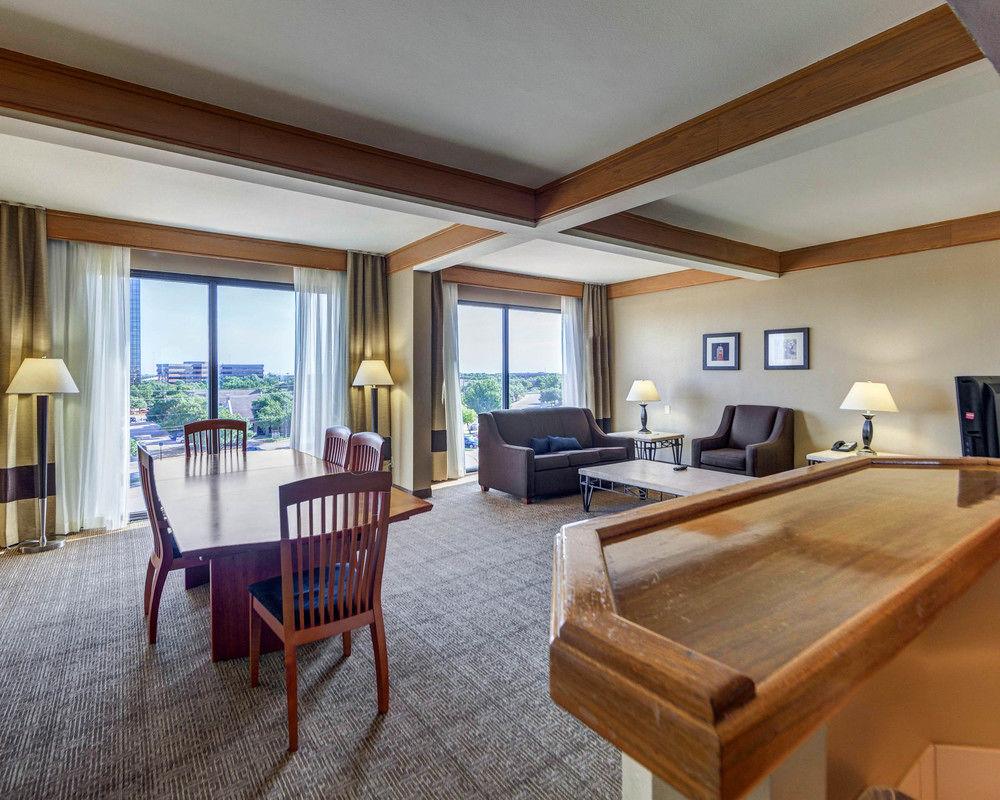 Deluxe Inn Plano
