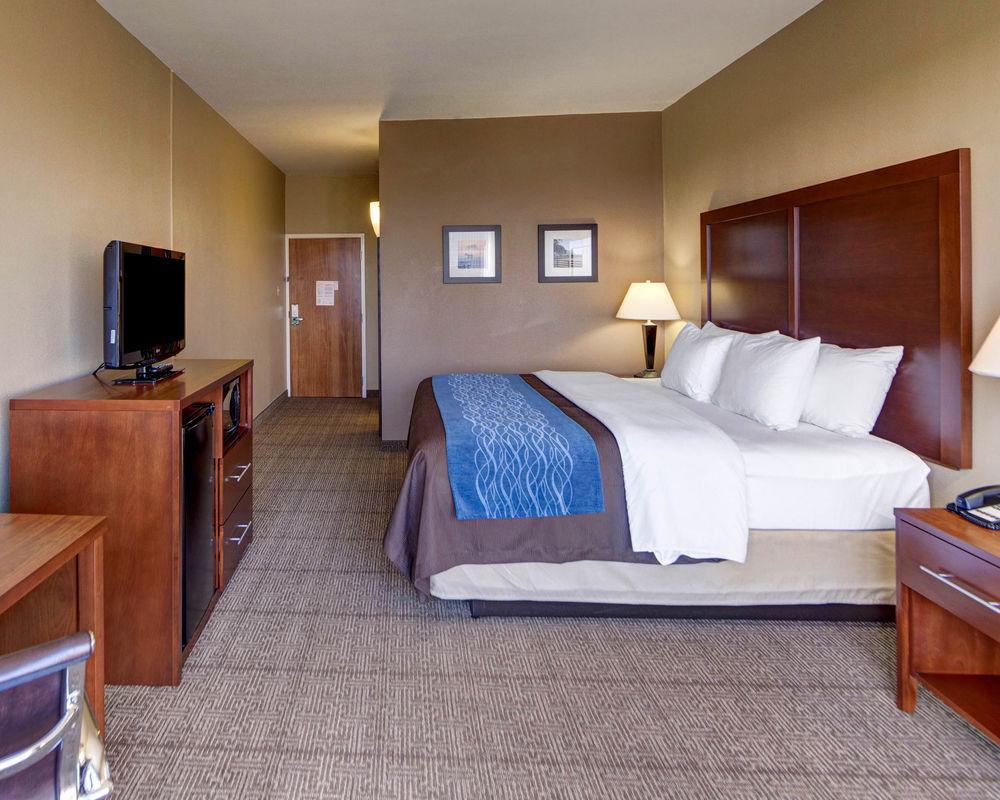 Deluxe Inn Plano