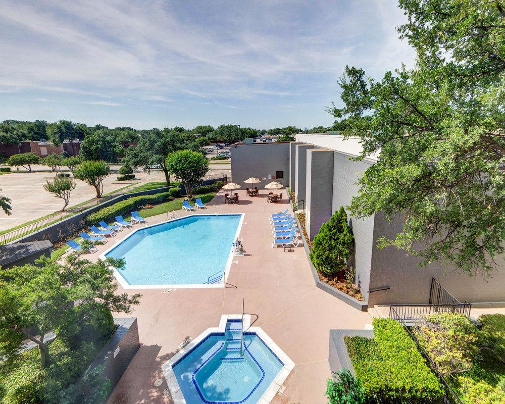 Deluxe Inn Plano
