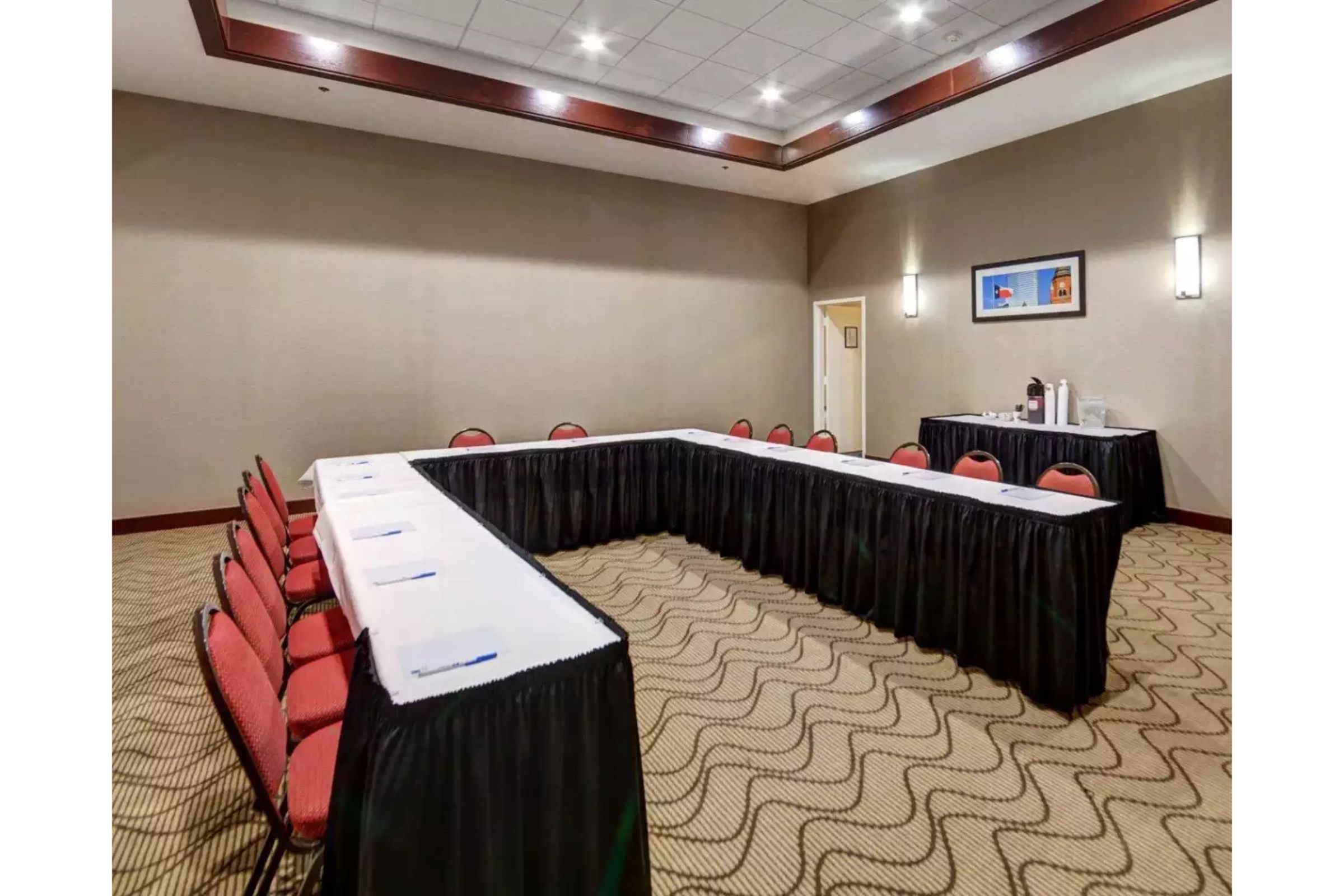 Deluxe Inn Plano