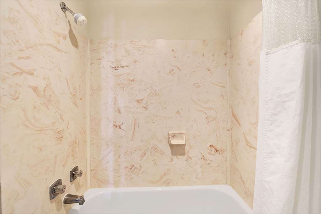 Days Inn by Wyndham Dallas Plano
