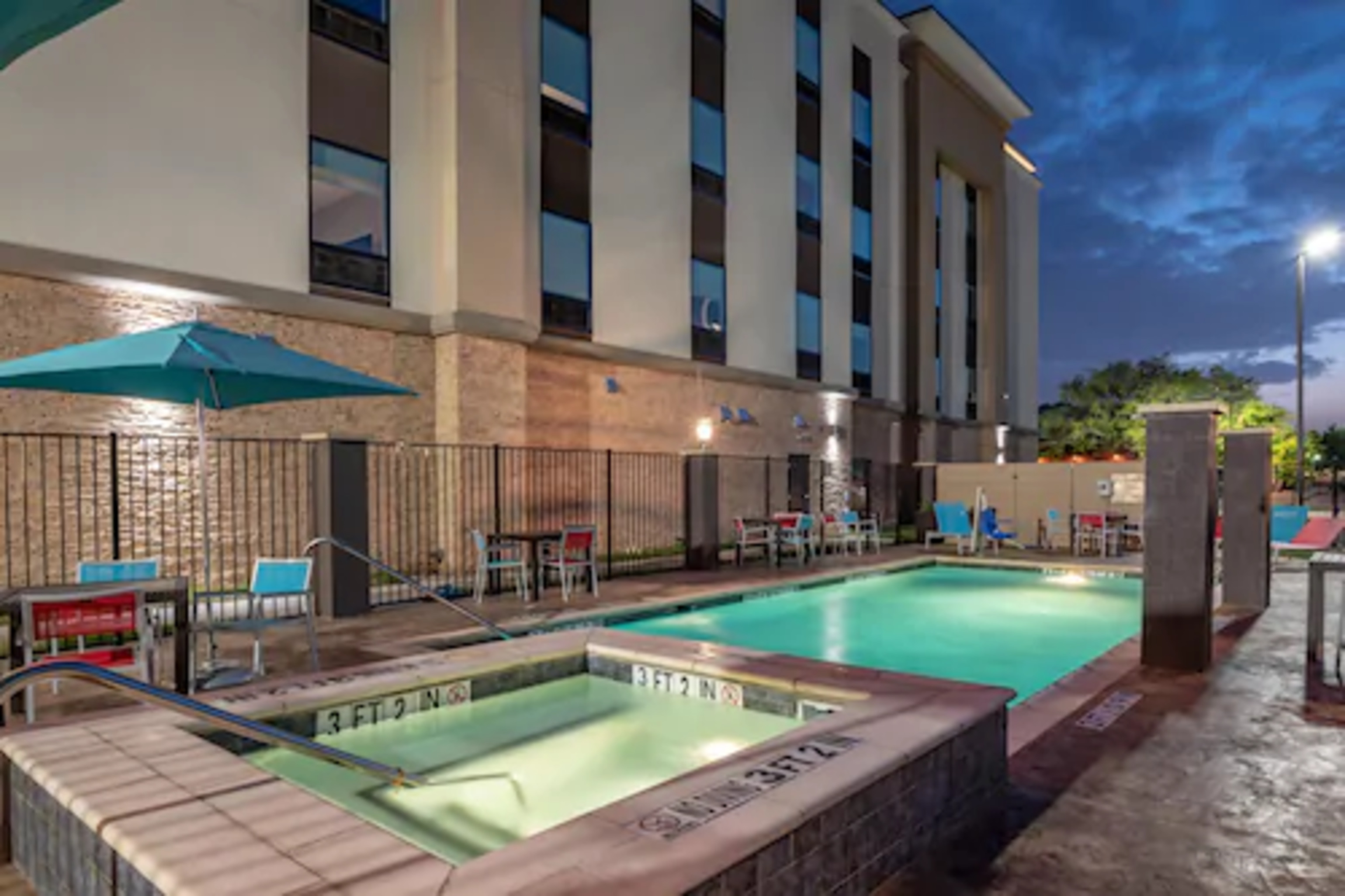 Hampton Inn & Suites Dallas/Plano Central
