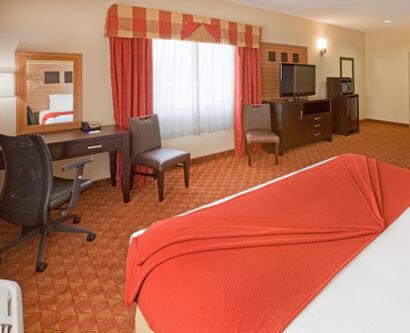 Holiday Inn Express & Suites Plano West - Frisco