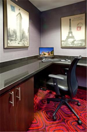 Holiday Inn Express & Suites Plano West - Frisco