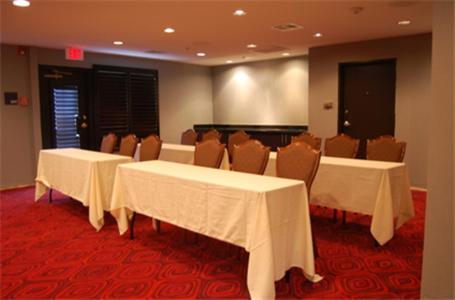 Holiday Inn Express & Suites Plano West - Frisco