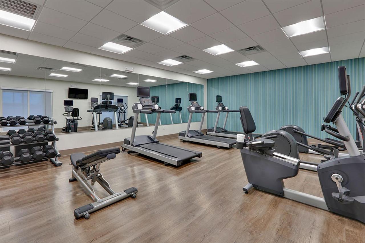 Holiday Inn Express & Suites Plano East