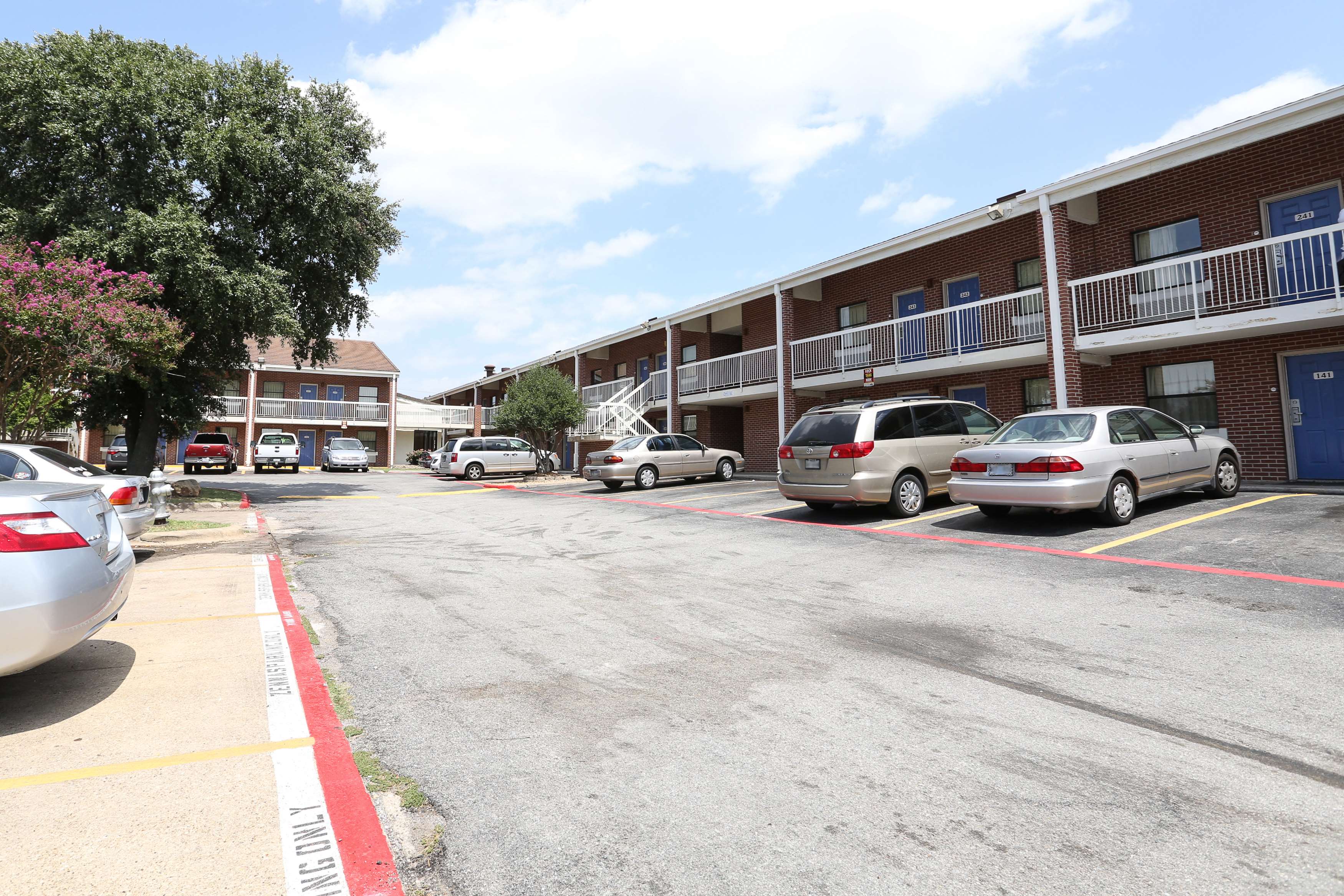 Motel 6 Dallas - Plano Northeast