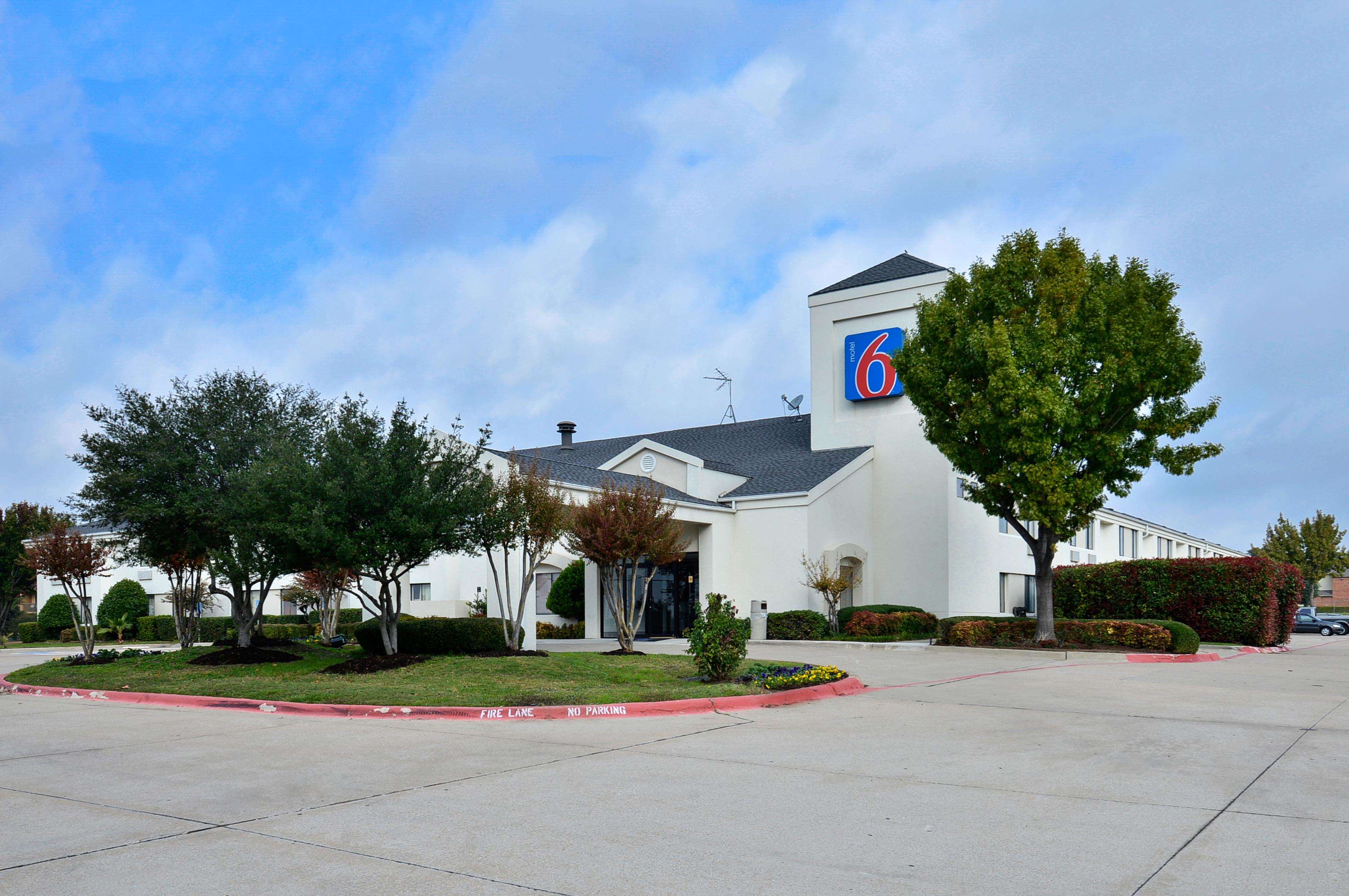 Motel 6 West Plano