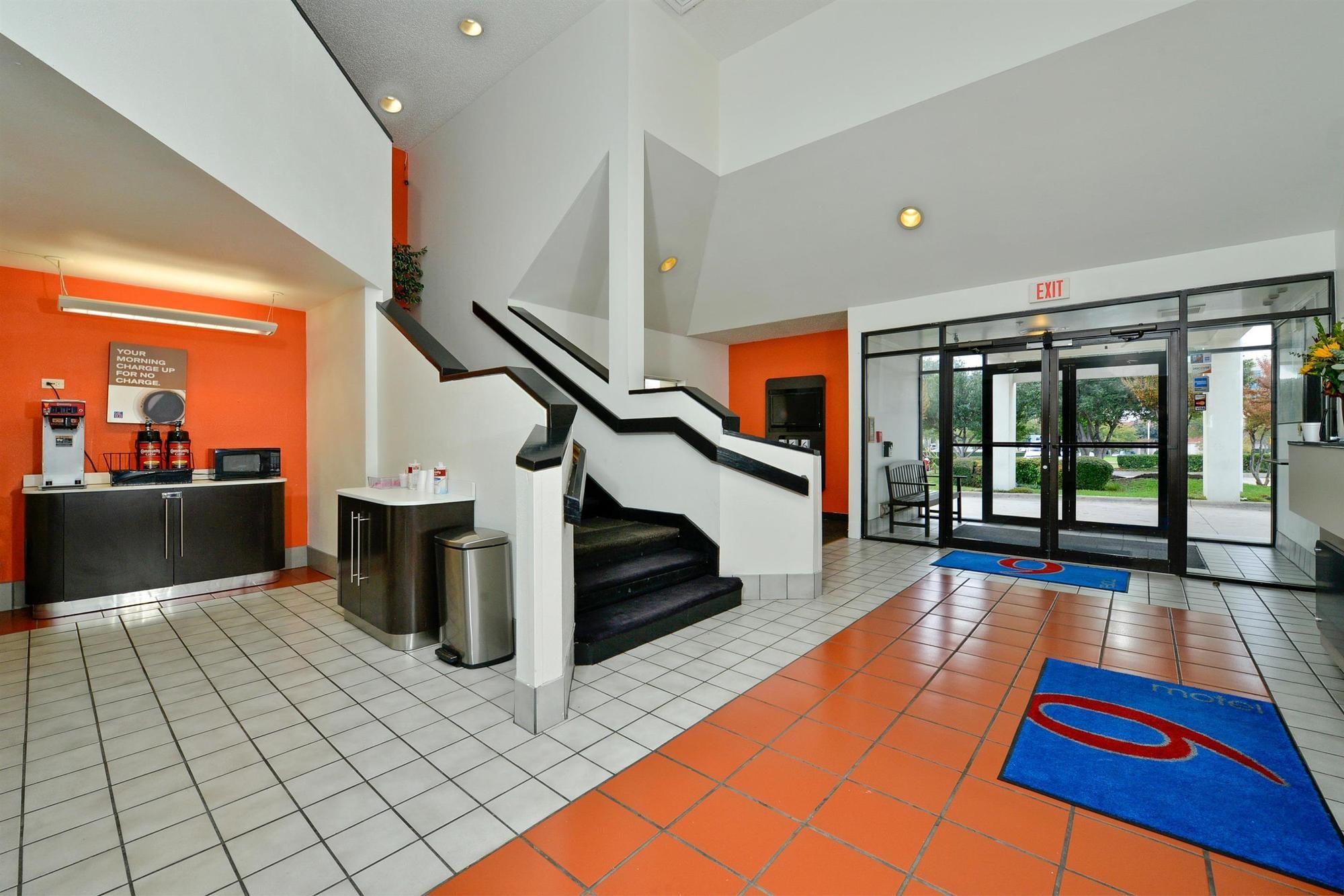 Motel 6 West Plano