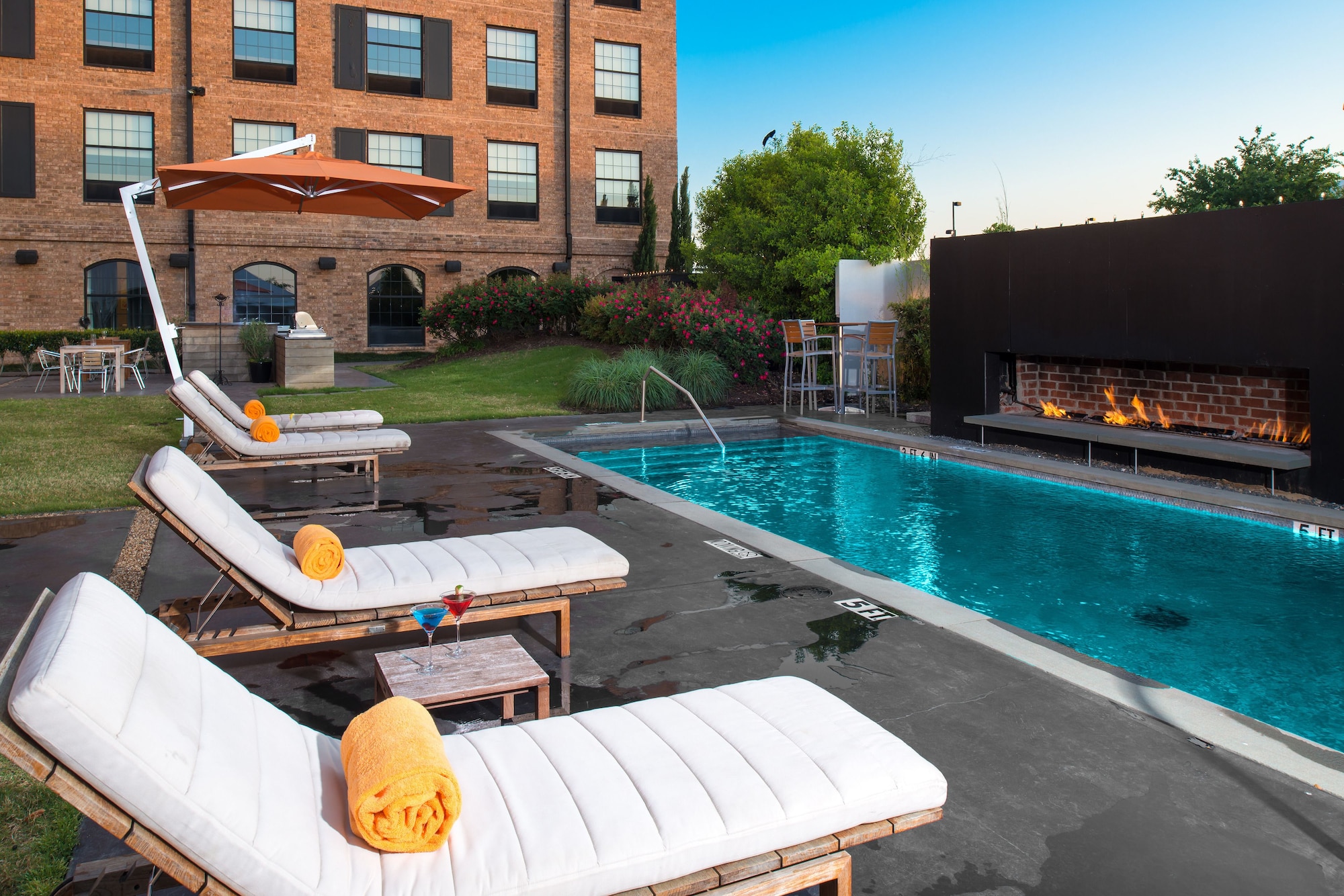 NYLO Dallas Plano Hotel, Tapestry Collection by Hilton