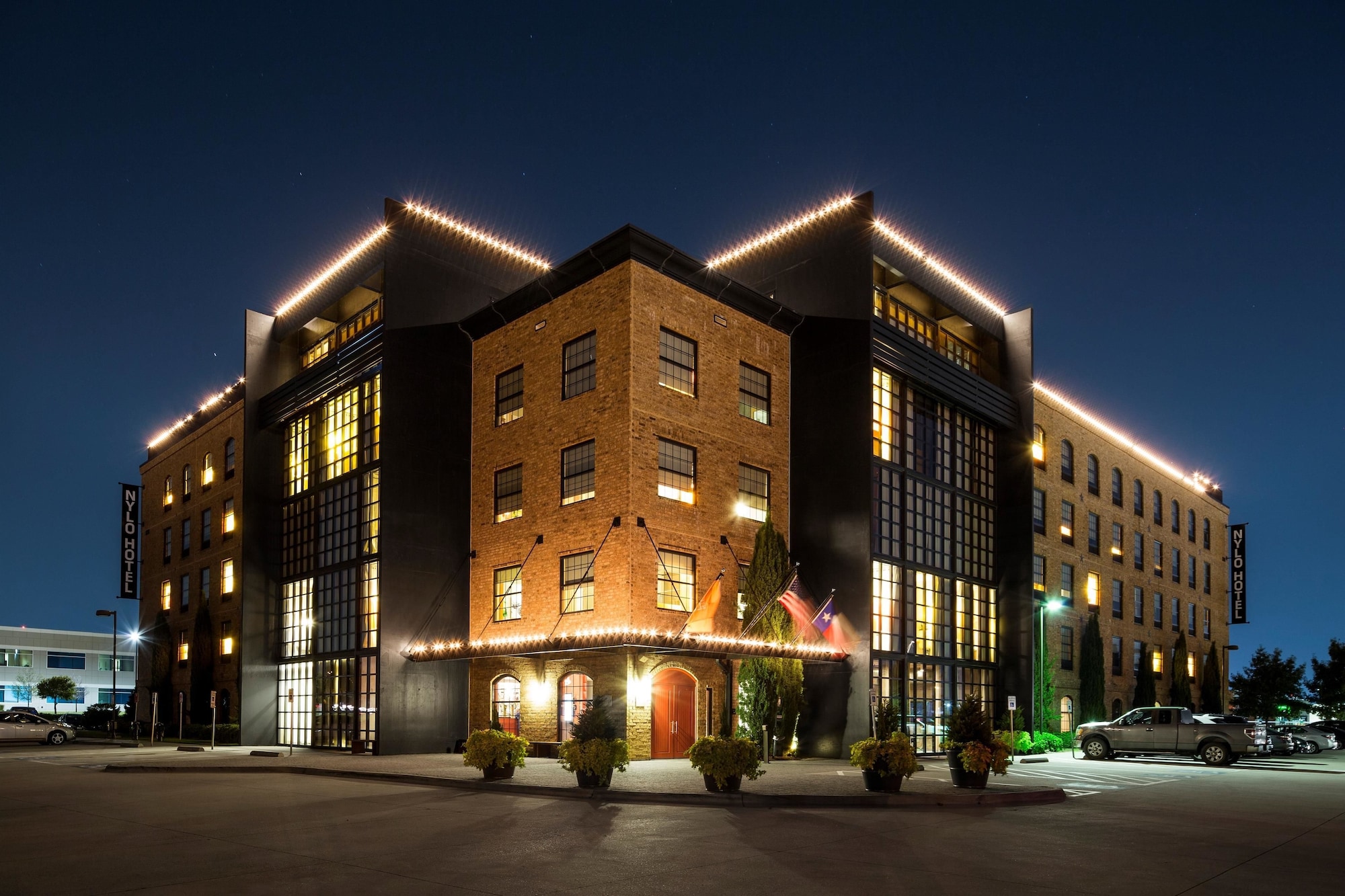 NYLO Dallas Plano Hotel, Tapestry Collection by Hilton