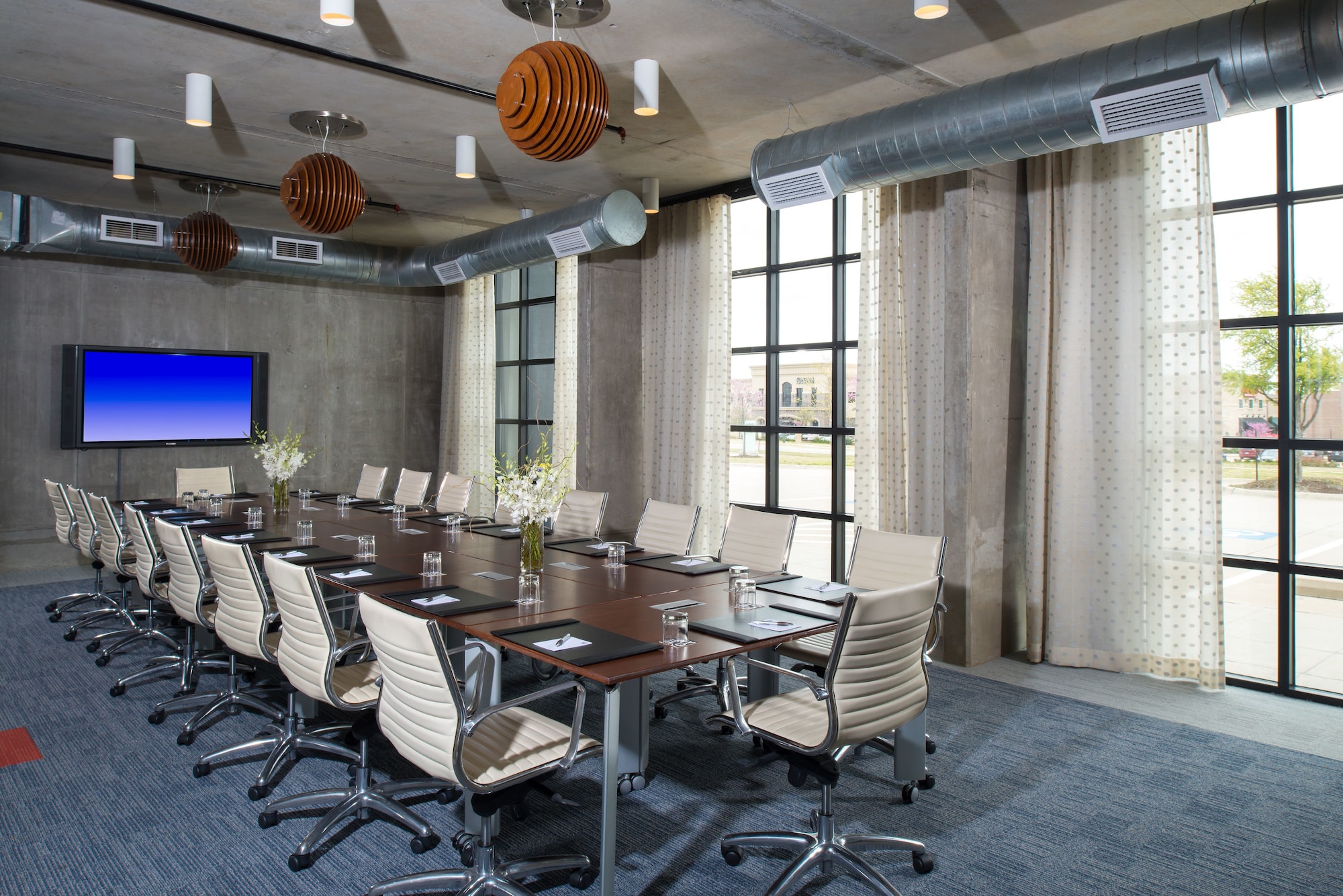 NYLO Dallas Plano Hotel, Tapestry Collection by Hilton
