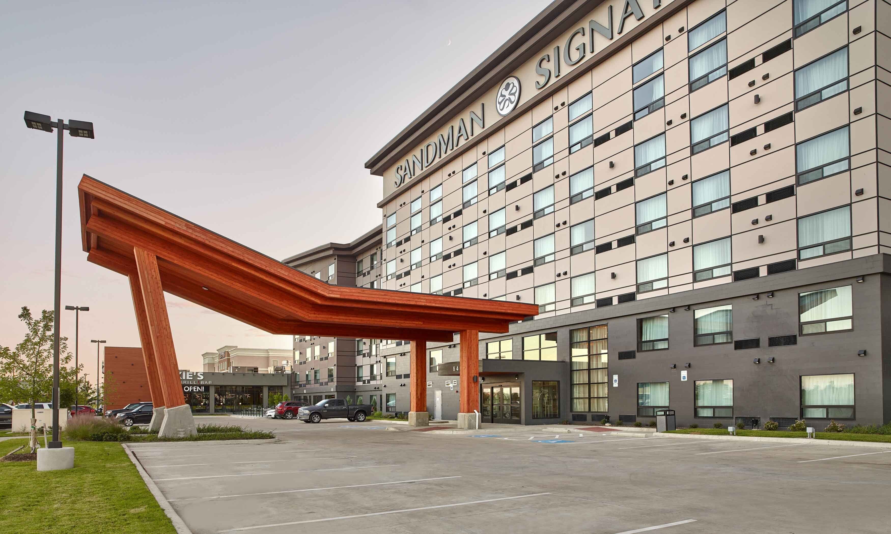 Sandman Signature Plano Frisco Texas Hotel