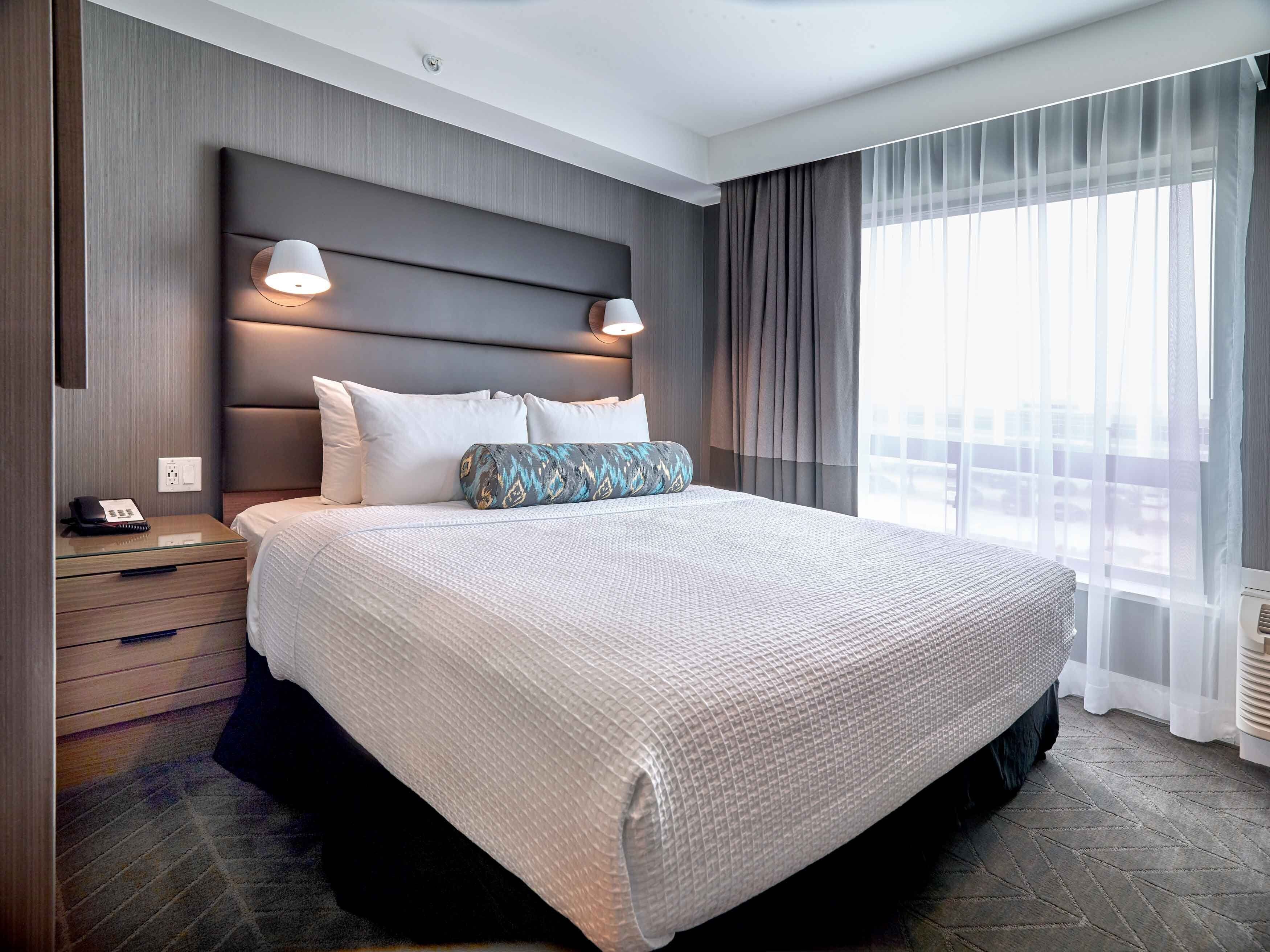 Sandman Signature Plano Frisco Texas Hotel