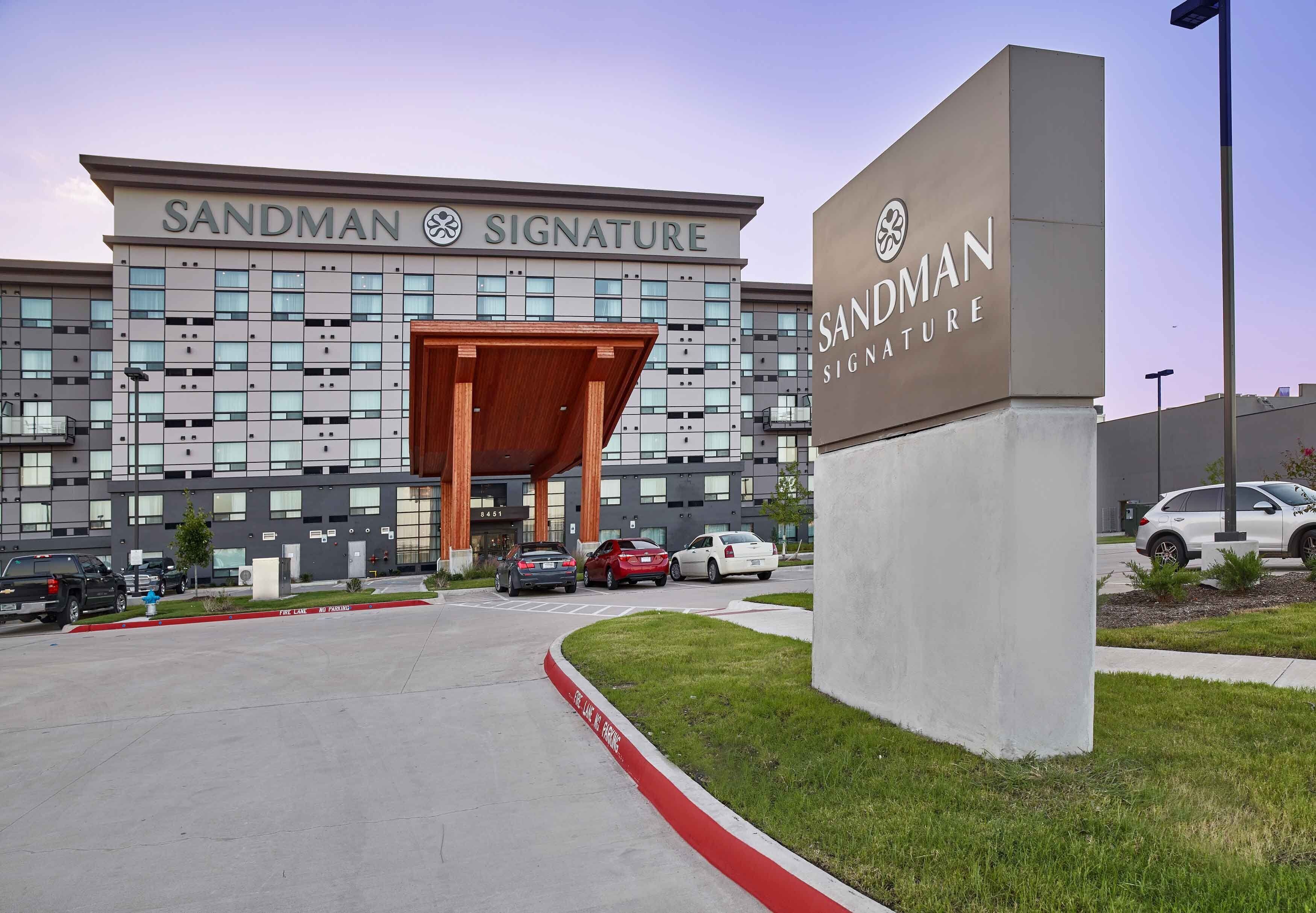 Sandman Signature Plano Frisco Texas Hotel