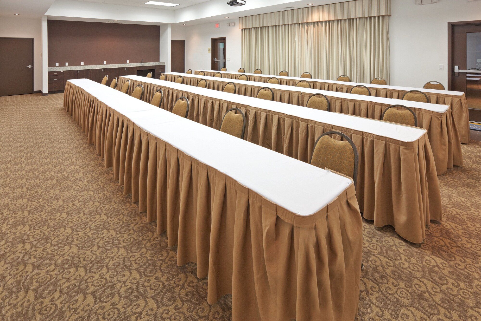 Staybridge Suites Plano - Richardson Area