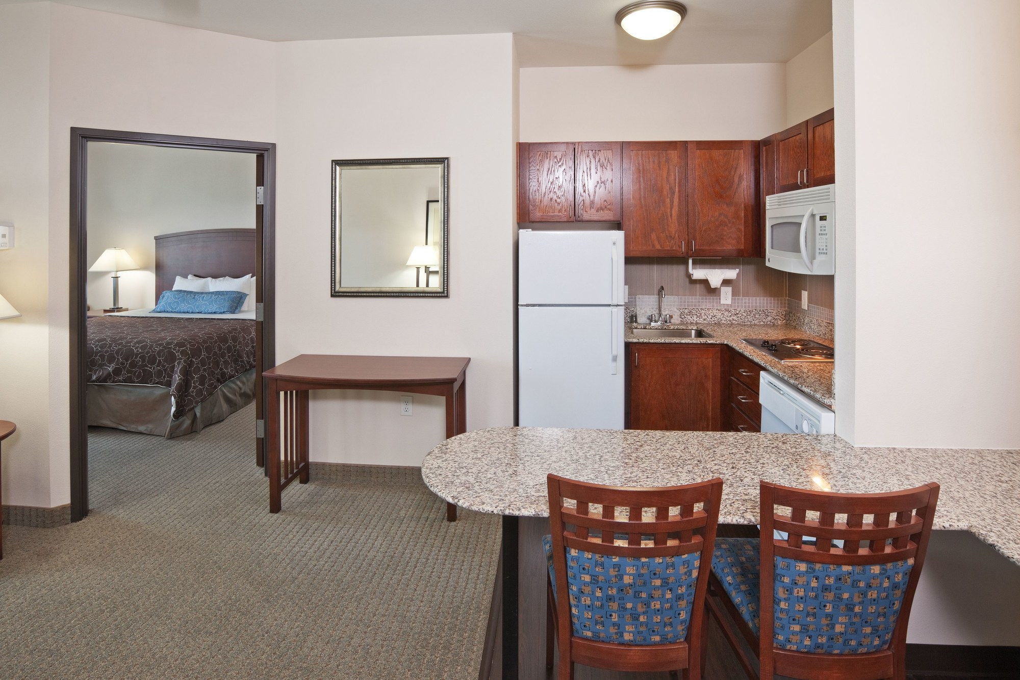Staybridge Suites Plano - Richardson Area