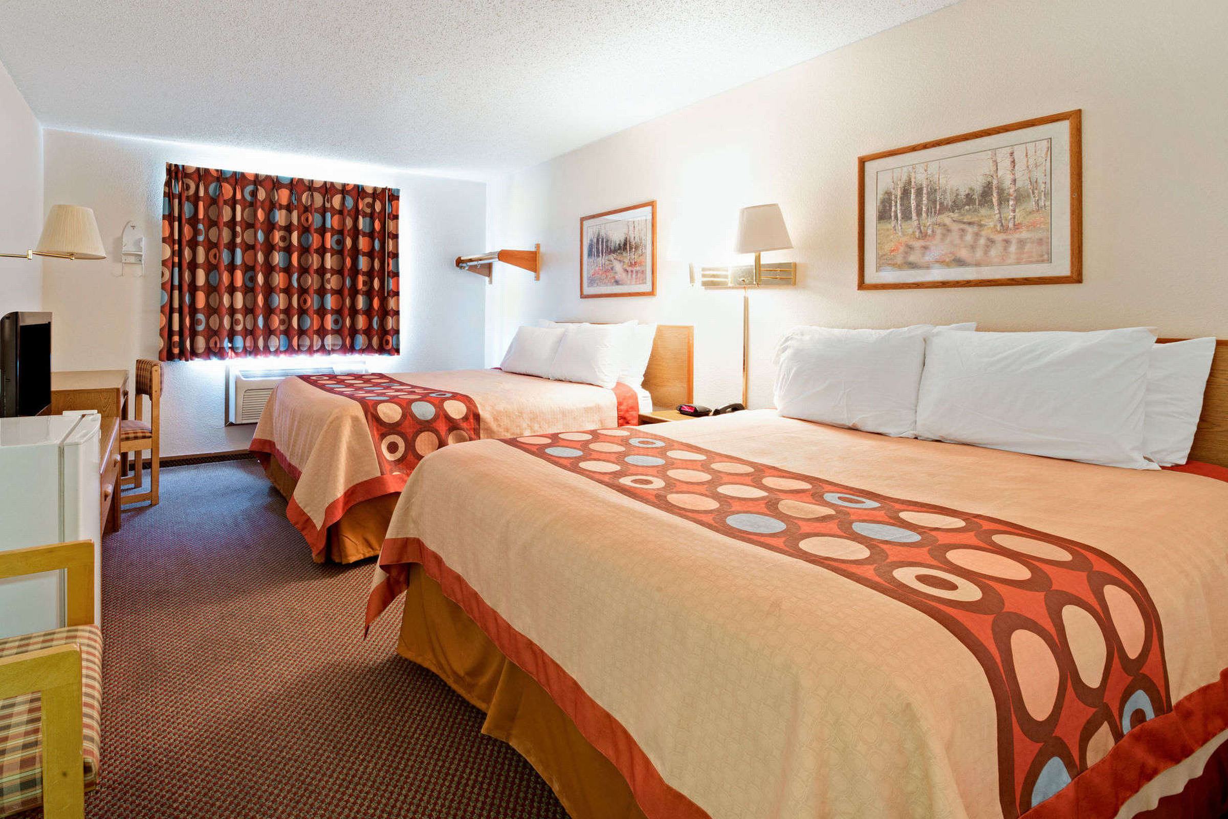 Super 8 by Wyndham Plano/Dallas Area