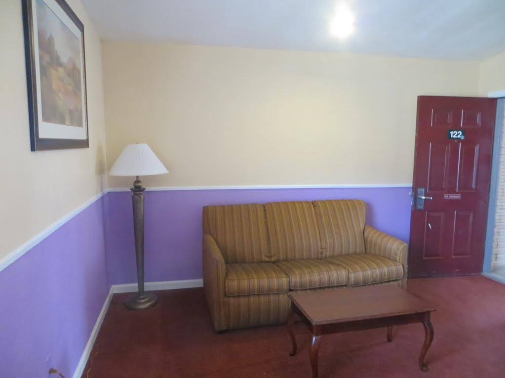 Pleasanton Executive Inn