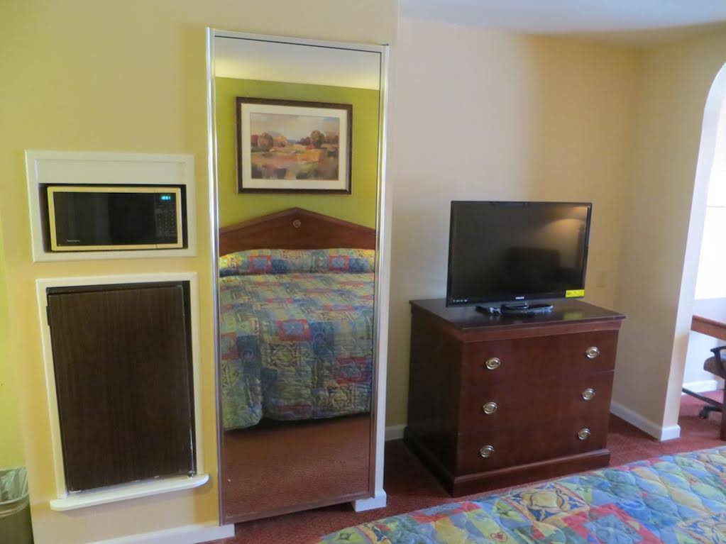 Pleasanton Executive Inn