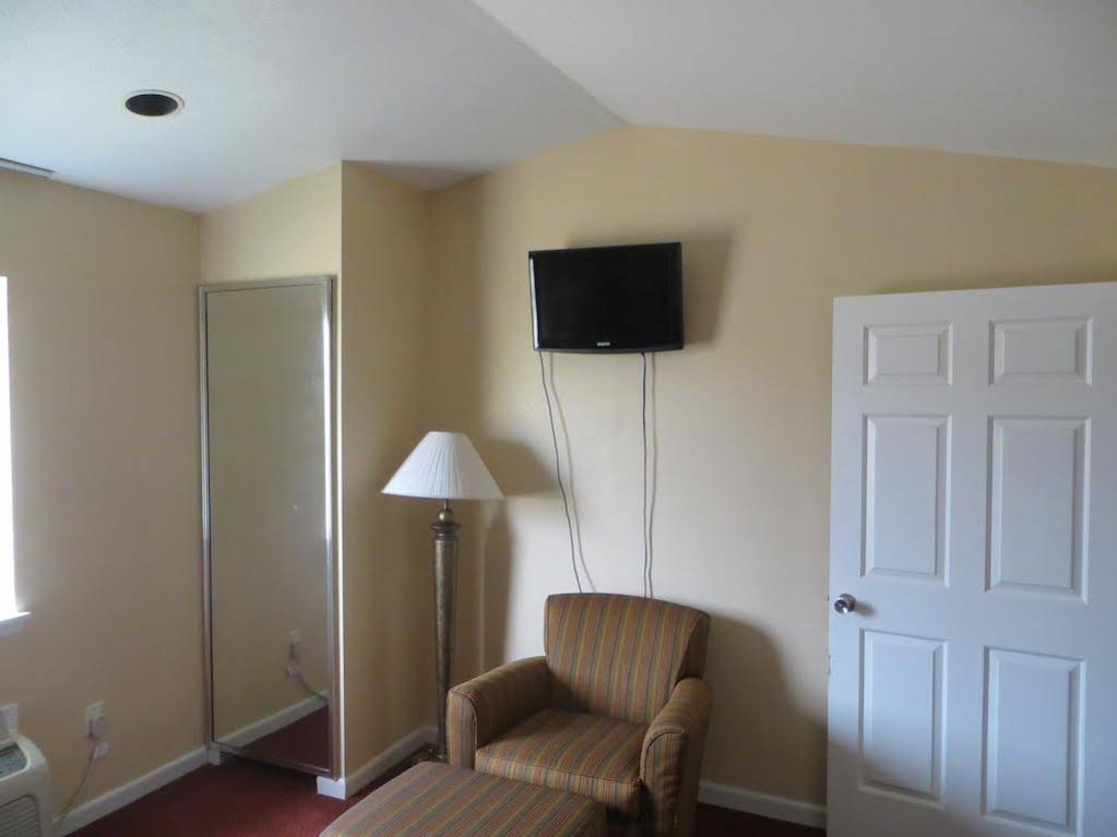 Pleasanton Executive Inn