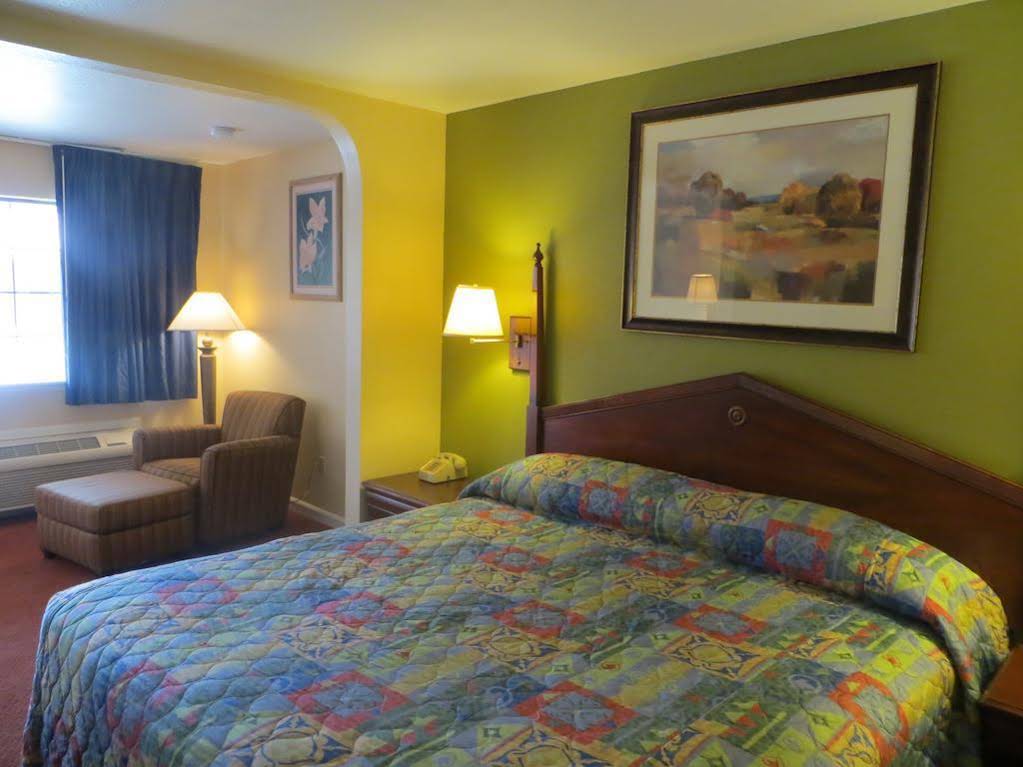 Pleasanton Executive Inn