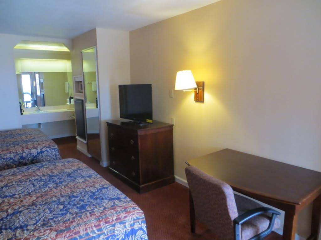 Pleasanton Executive Inn