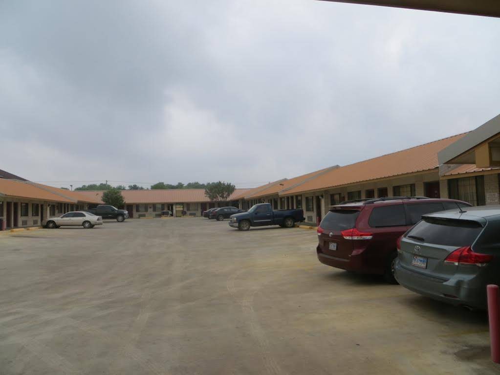 Pleasanton Executive Inn