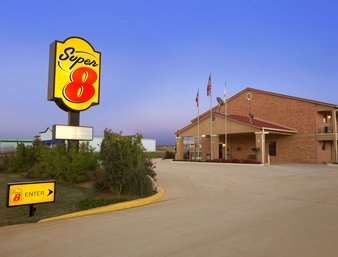 Super 8 by Wyndham Pleasanton