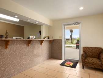 Super 8 by Wyndham Pleasanton